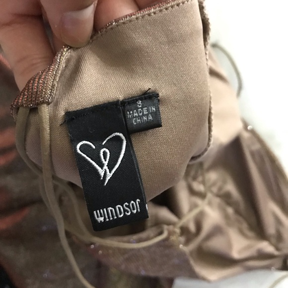 Dress - Picture 4 of 4